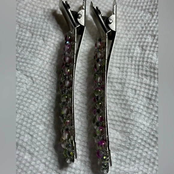 Hand crafted set of hair clips hand wrapped w/ green & fuchsia glass beads 3 in. - Picture 3 of 4